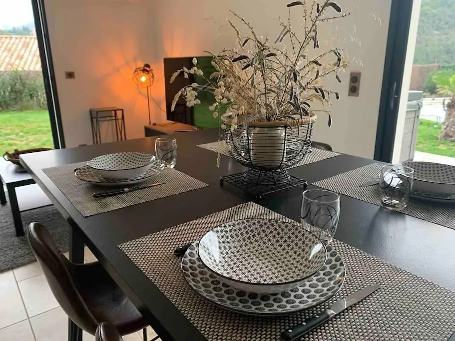 Villa La Source & Spa Pont-de-Labeaume